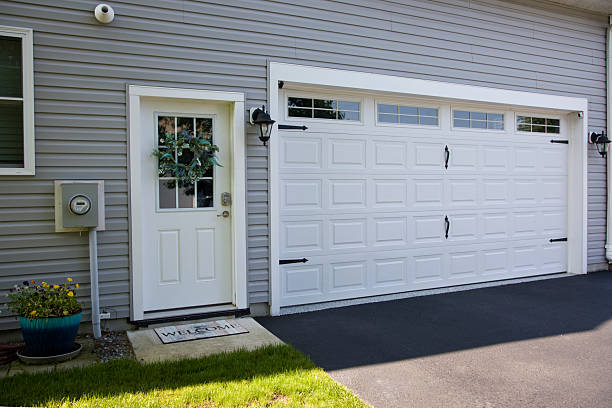 24/7 Emergency Garage Door Roller Replacement experts in Foresthill, CA